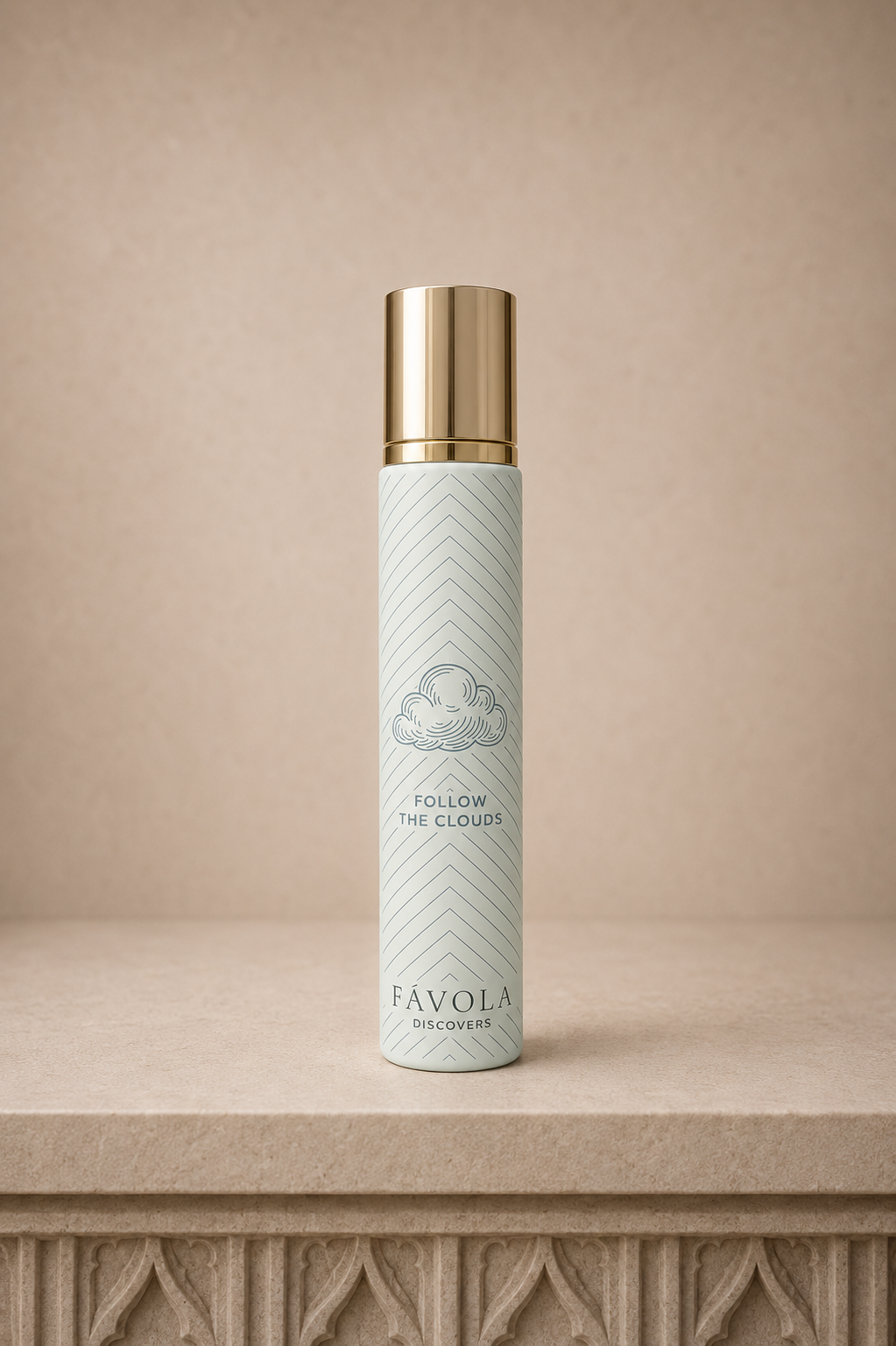 FÁVOLA Discovers - Follow the Clouds